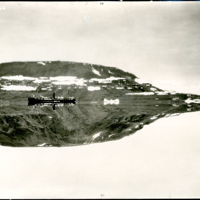Die Stille Bucht und Eisbrecher Malygin 1931